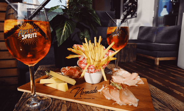 NOMADE LAUSANNE FLON | planchette + 2 Apérol Spritz à CHF 28.-