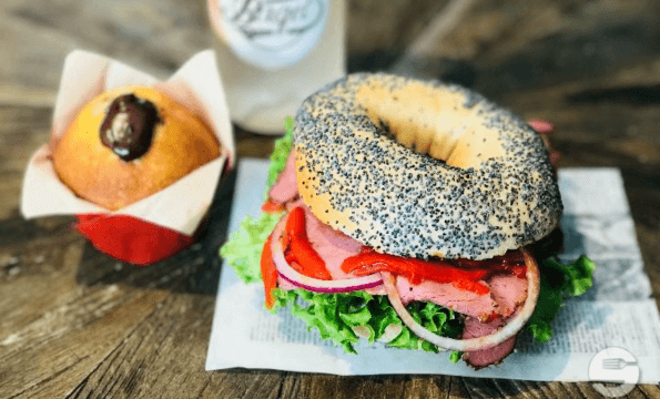 BAGEL ON THE WAY GARE | CHF 12.-  le Menu Bagel Poulet