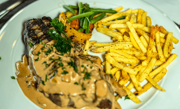 RESTAURANT GRILL | CHF 20.- offerts